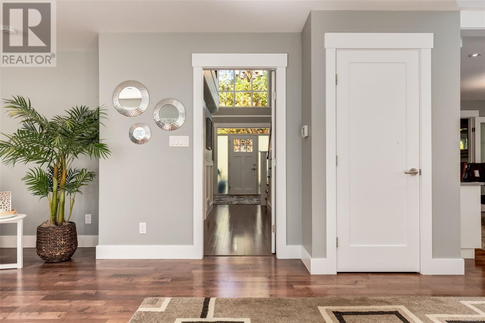 Property at 6639 Elm Rd image 3