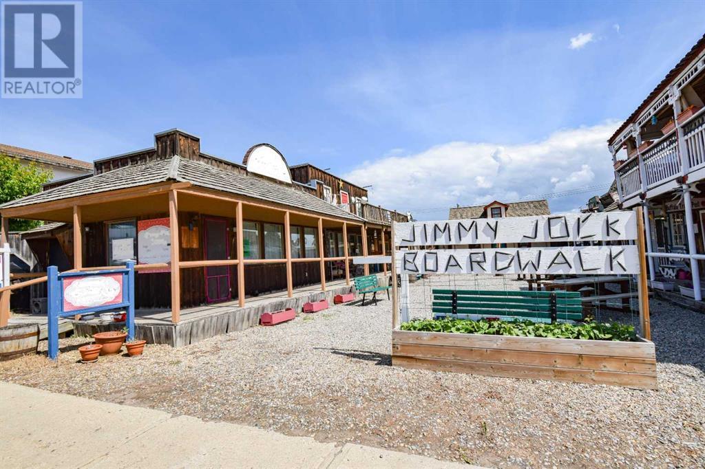 40 Main Street, Big Valley, Alberta  T0J 0G0 - Photo 3 - A2210773