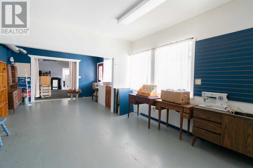 40 Main Street, Big Valley, Alberta  T0J 0G0 - Photo 11 - A2210773