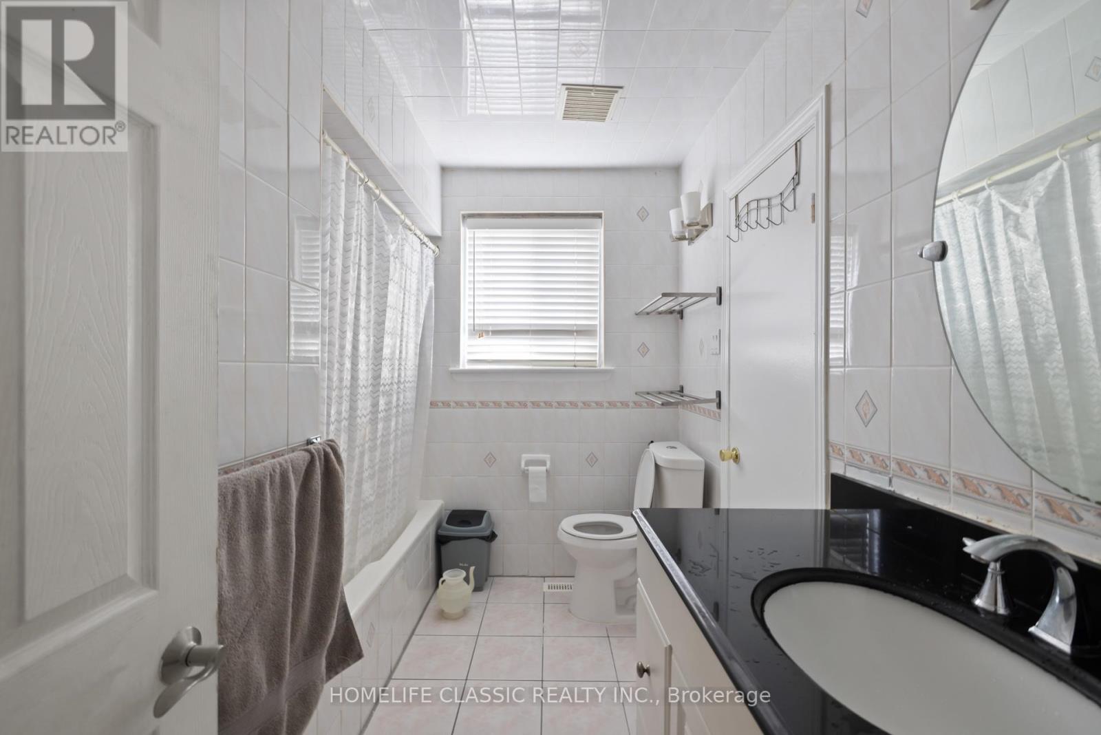 83 John Garland Boulevard, Toronto, Ontario  M9V 1N5 - Photo 9 - W12148234