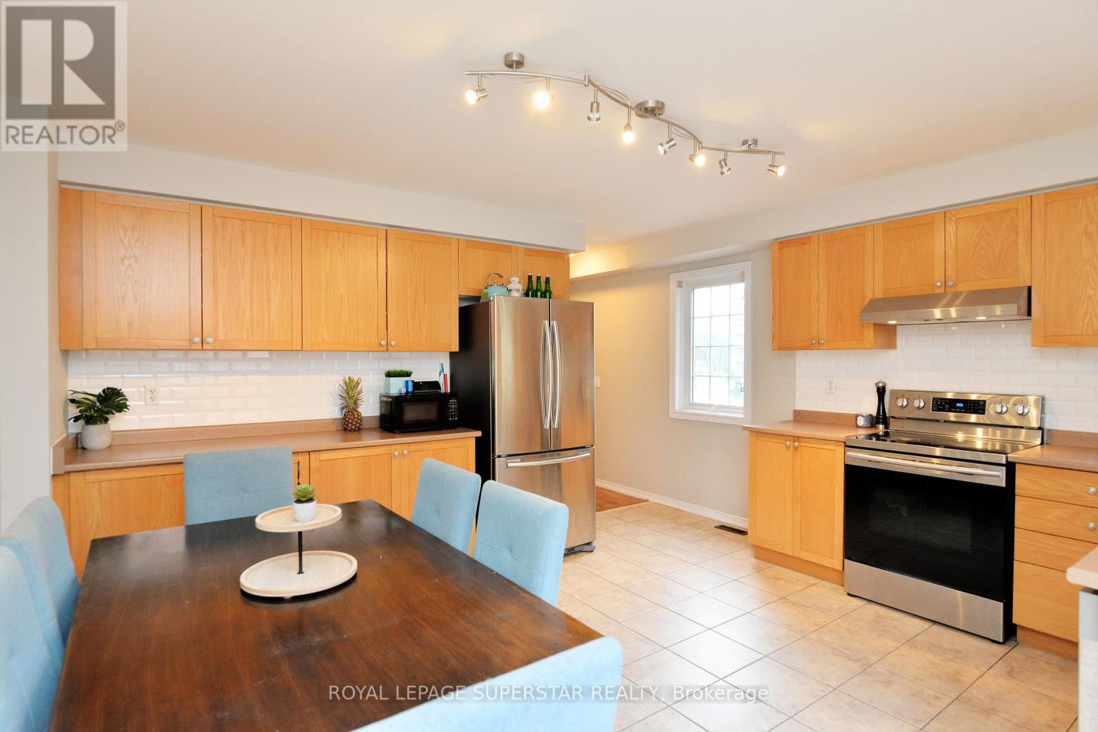 15 Gemstone Lane, Brampton, Ontario  L6X 0H1 - Photo 21 - W12148256
