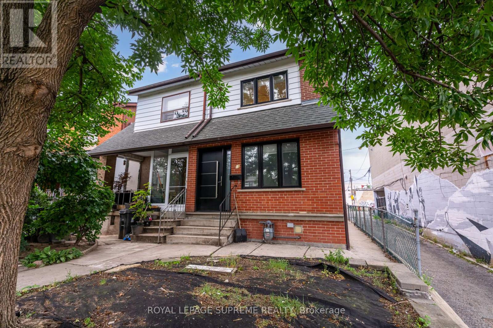 BSMT - 11 EARLSCOURT AVENUE, Toronto, Ontario