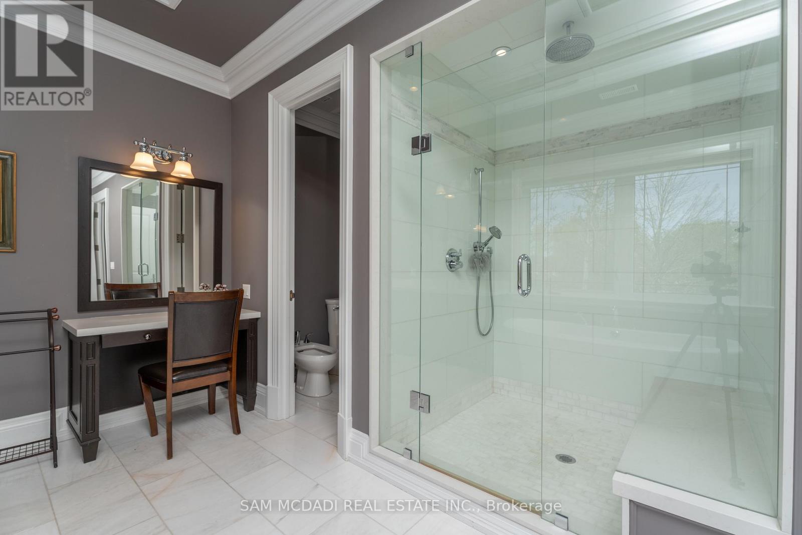 1689 Carolyn Road, Mississauga, Ontario  L5M 2C9 - Photo 24 - W12148264