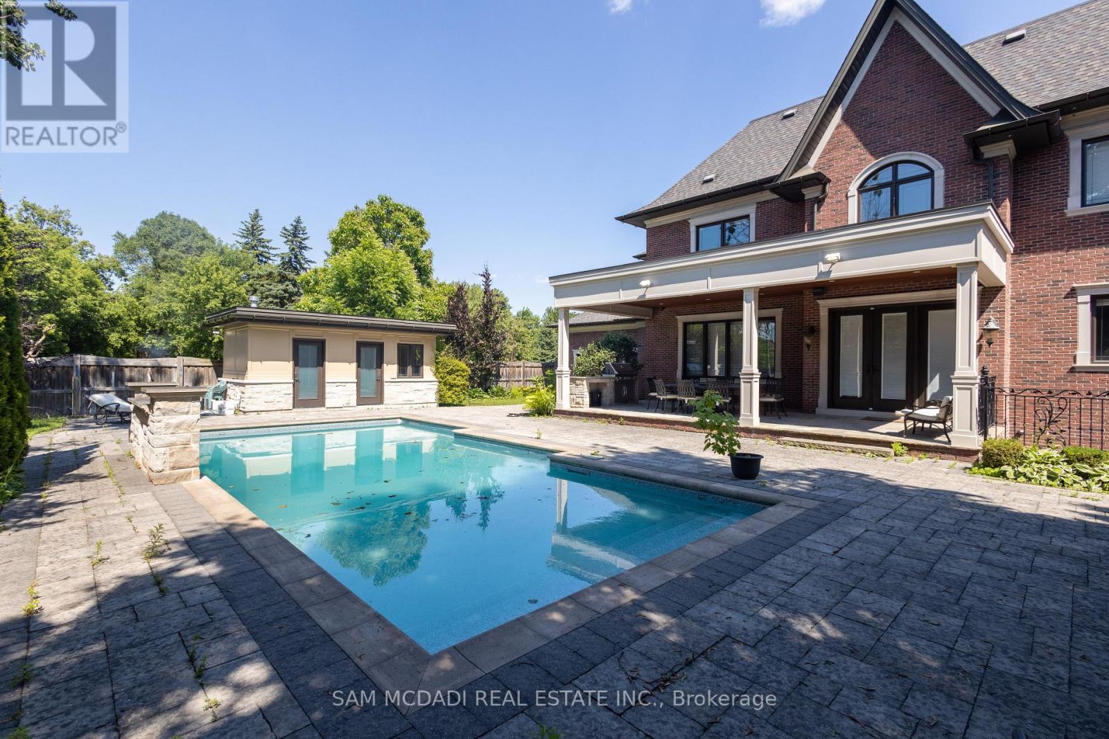 1689 Carolyn Road, Mississauga, Ontario  L5M 2C9 - Photo 37 - W12148264