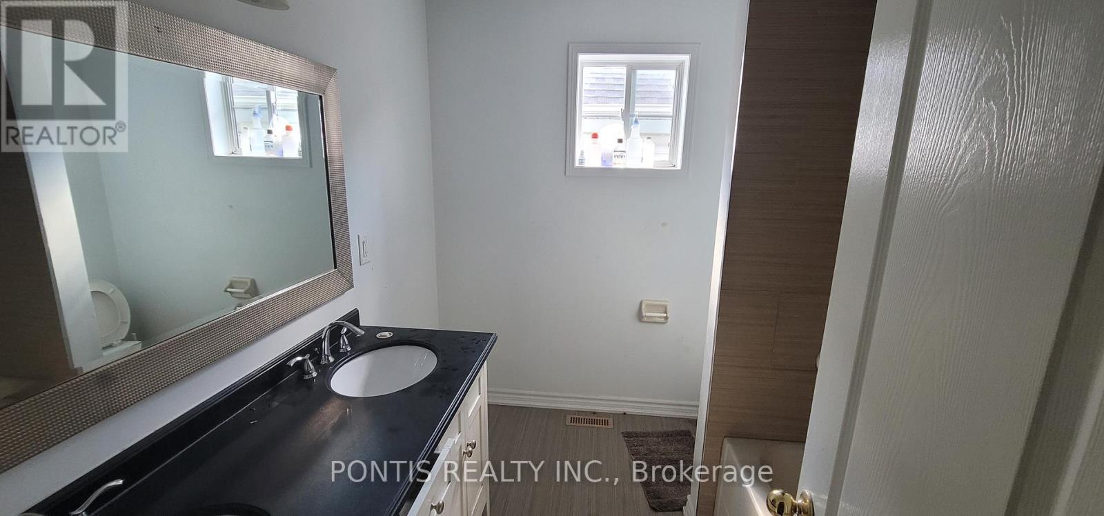 Upper - 28 Stable Gate Parkway N, Brampton, Ontario  L7A 1R5 - Photo 12 - W12148273
