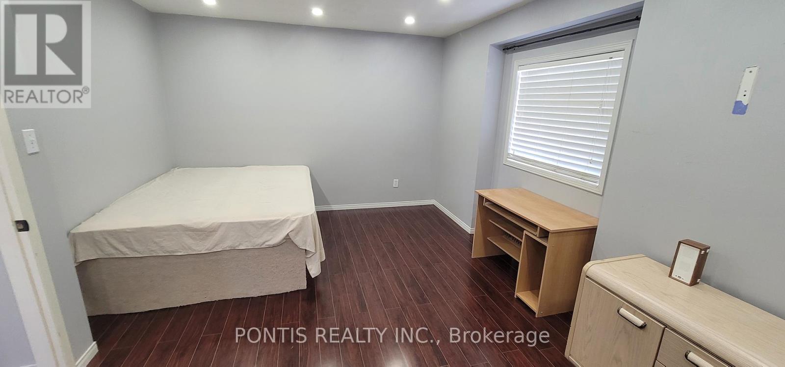Upper - 28 Stable Gate Parkway N, Brampton, Ontario  L7A 1R5 - Photo 8 - W12148273