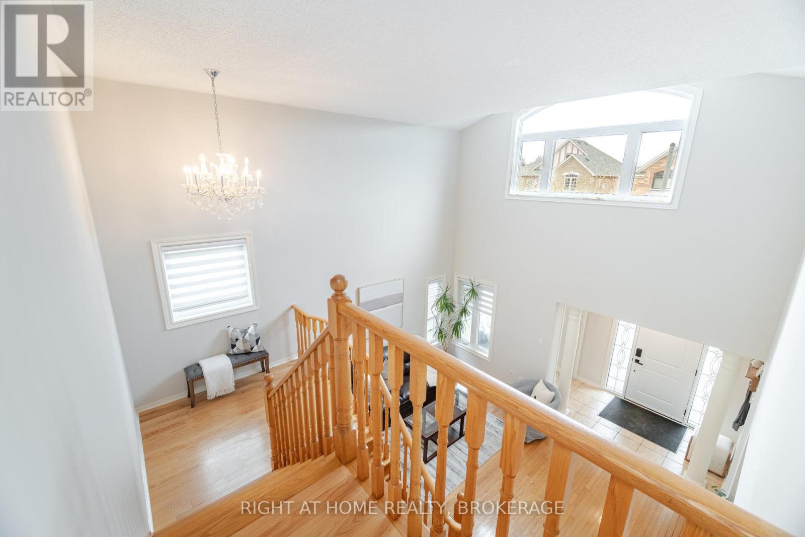 5467 Blue Spruce Avenue, Burlington, Ontario  L7L 7C6 - Photo 25 - W12148306
