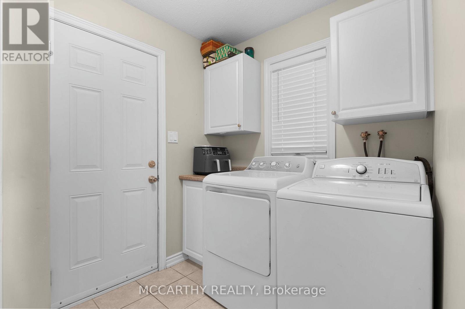 183 Muriel Street, Shelburne, Ontario  L9V 3E3 - Photo 22 - X12148224