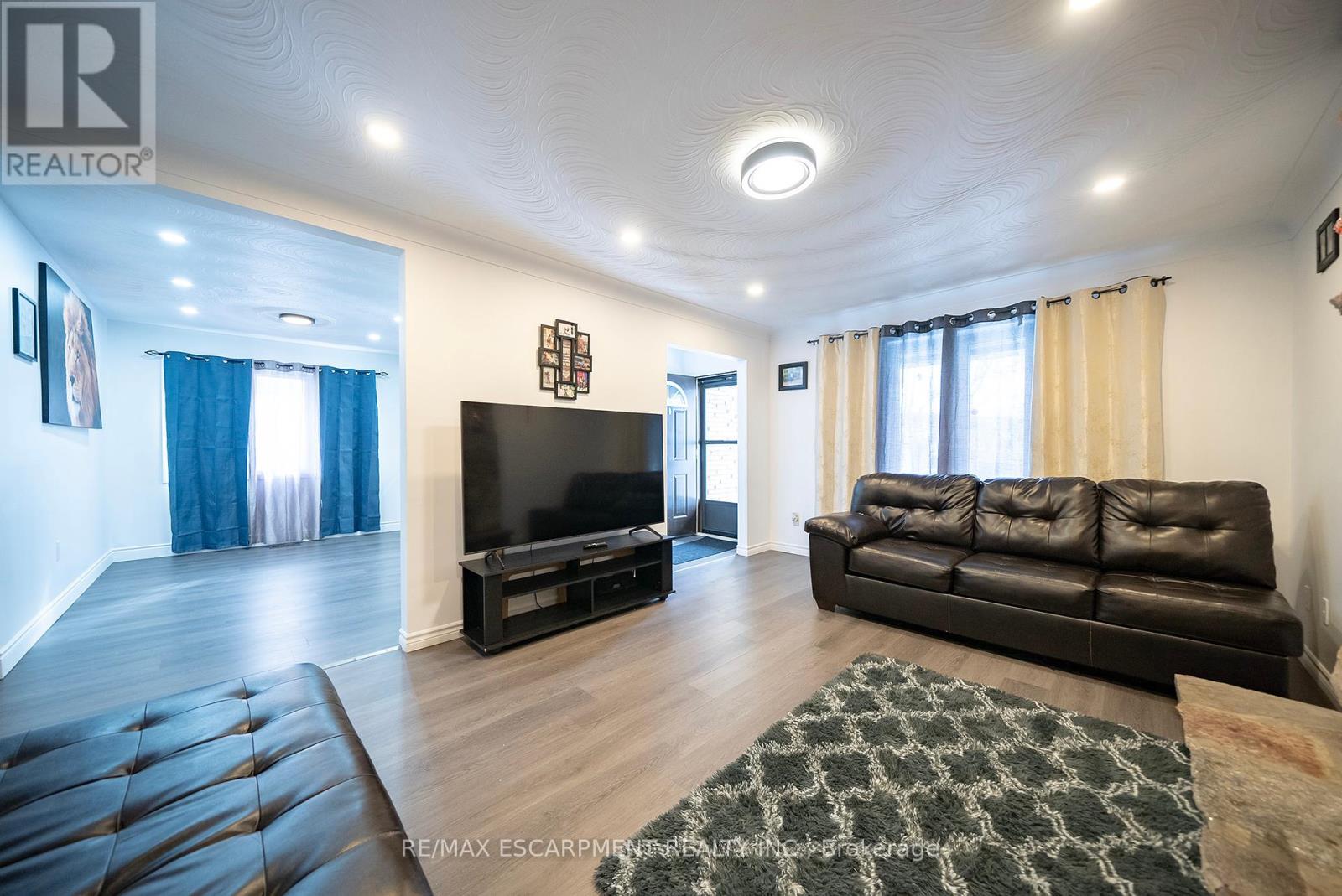 Property at 70 OAK STREET image 5