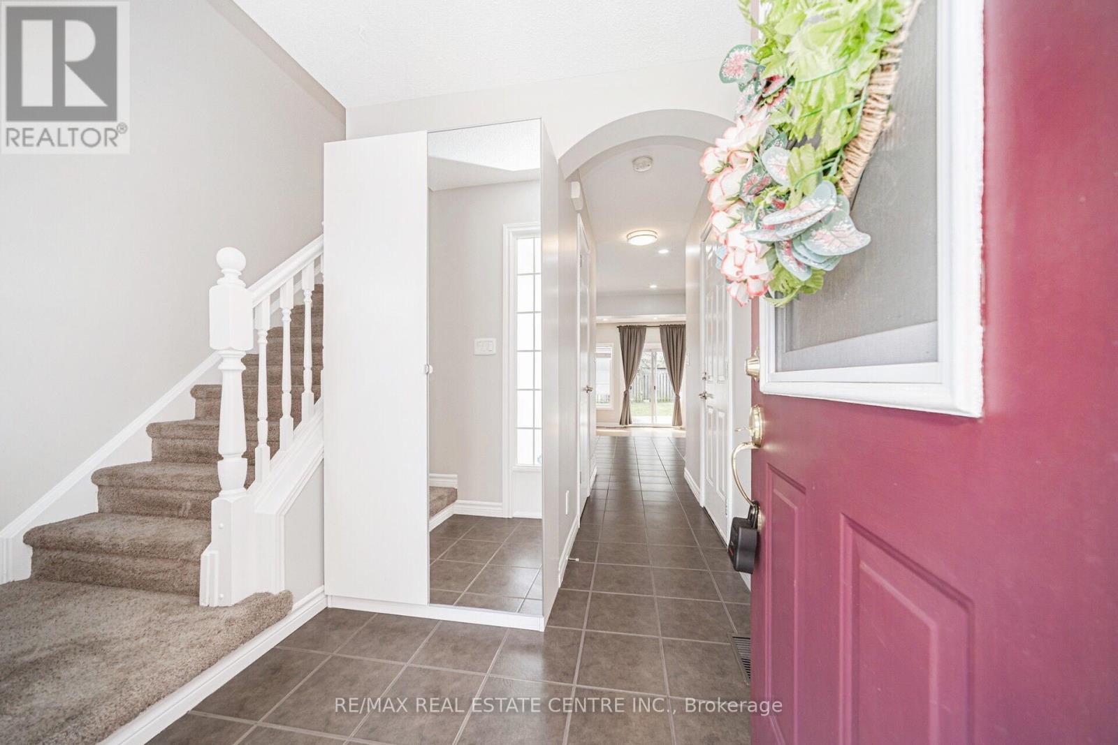 95 Houghton Street, Cambridge, Ontario  N3C 4L2 - Photo 4 - X12148361
