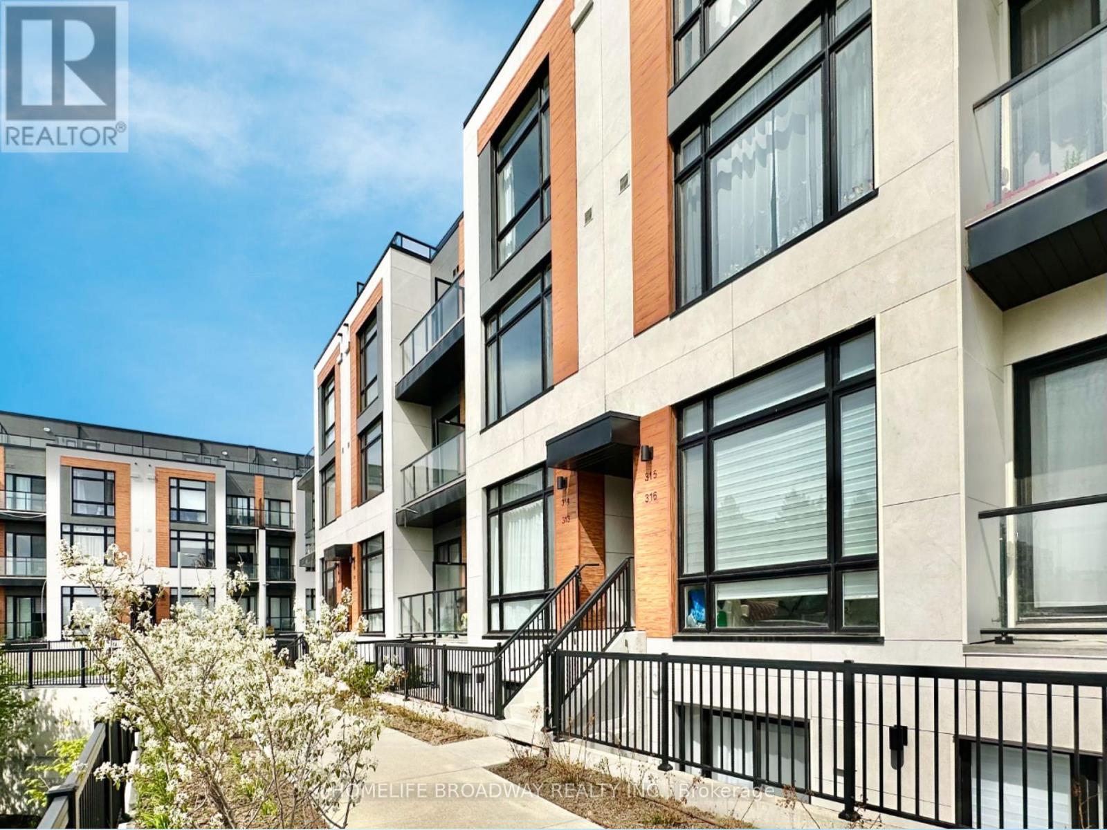 314 - 6 STECKLEY HOUSE LANE, Richmond Hill, Ontario
