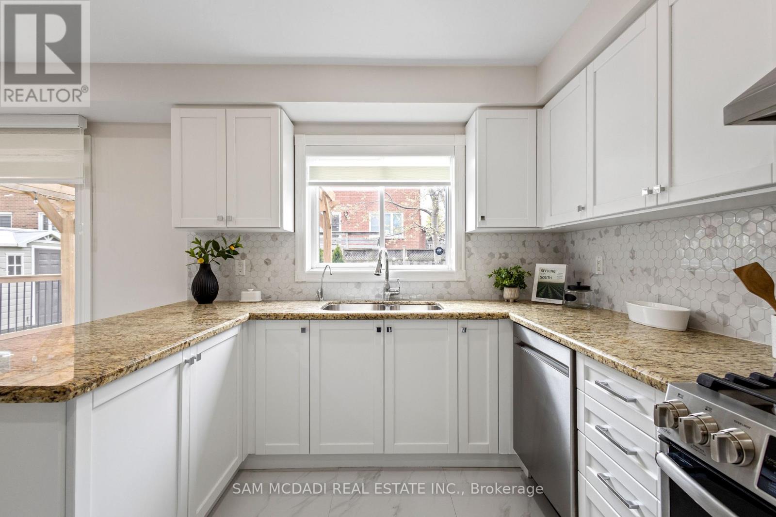 3100 The Collegeway, Mississauga, Ontario  L5L 4X8 - Photo 12 - W12148212