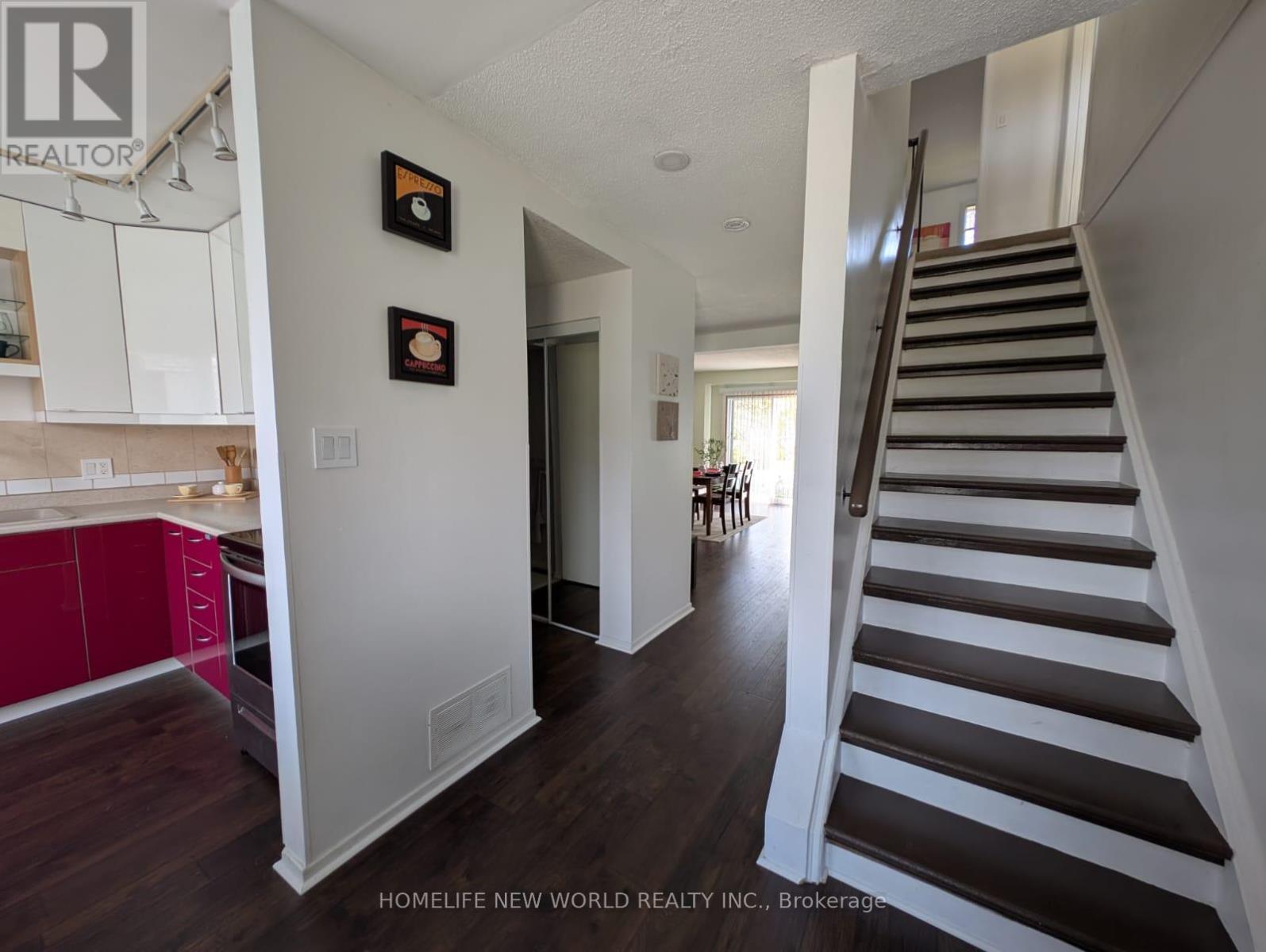 58 Lake Driveway E, Ajax, Ontario  L1S 1B1 - Photo 12 - E11943080