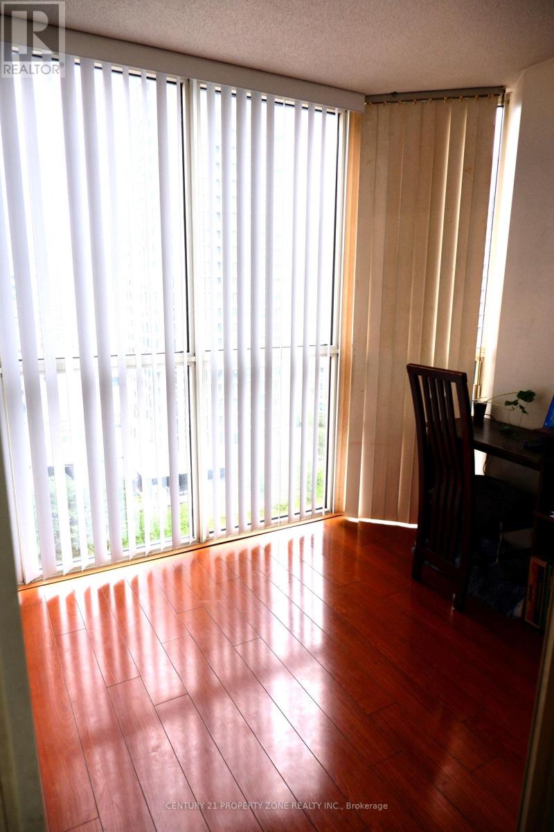1410 - 285 Enfield Place, Mississauga, Ontario  L5B 3Y6 - Photo 17 - W12141302