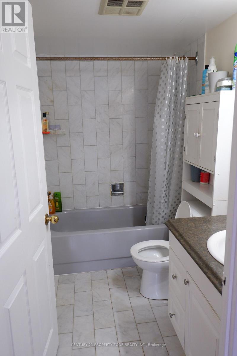 1410 - 285 Enfield Place, Mississauga, Ontario  L5B 3Y6 - Photo 22 - W12141302