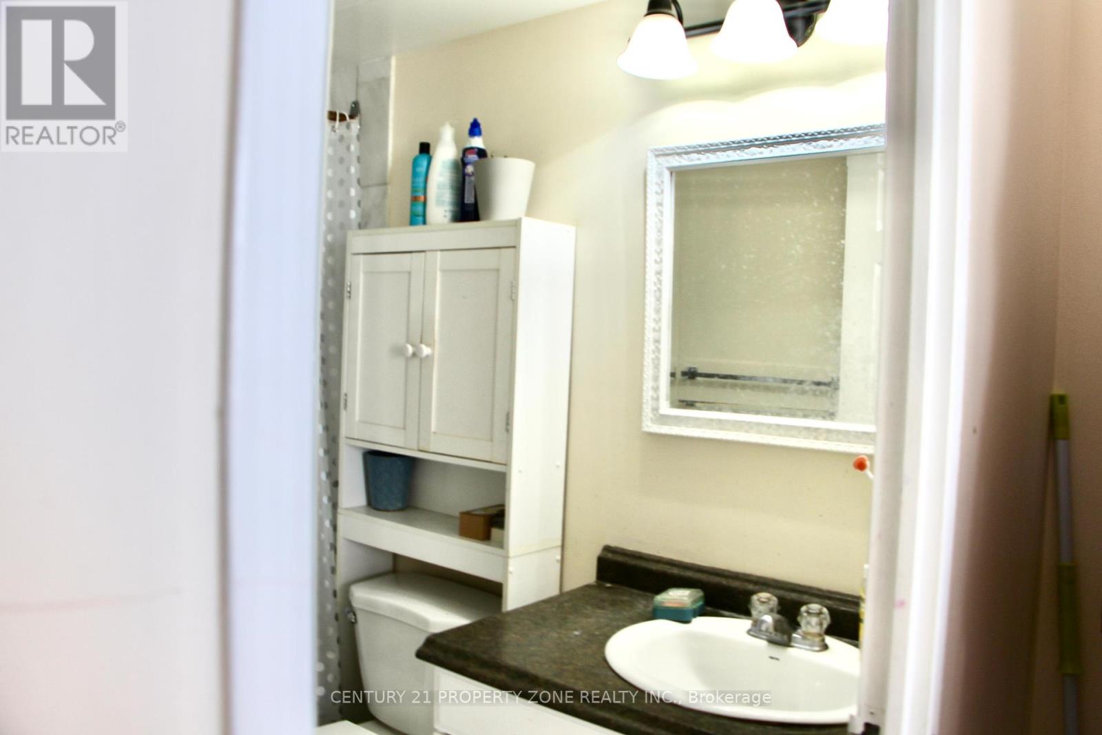 1410 - 285 Enfield Place, Mississauga, Ontario  L5B 3Y6 - Photo 31 - W12141302