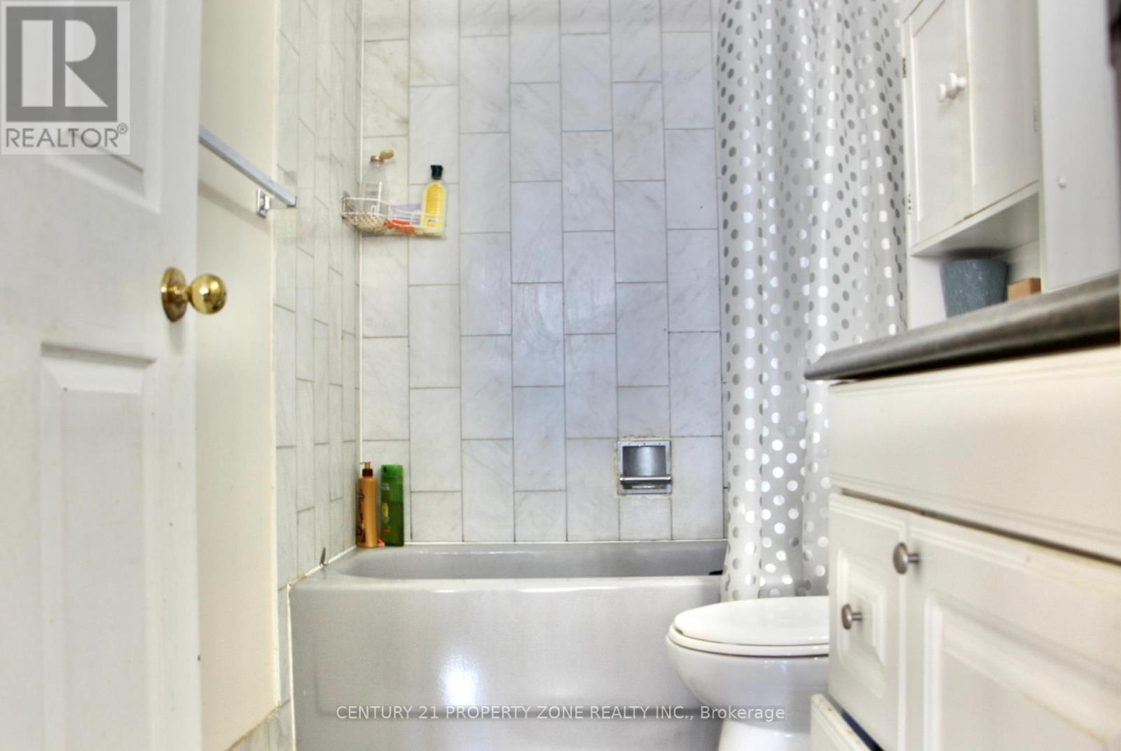 1410 - 285 Enfield Place, Mississauga, Ontario  L5B 3Y6 - Photo 35 - W12141302