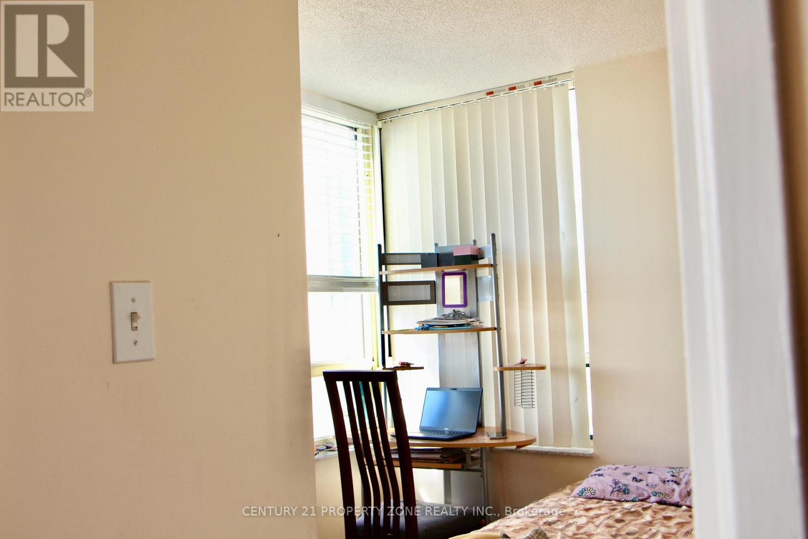 1410 - 285 Enfield Place, Mississauga, Ontario  L5B 3Y6 - Photo 33 - W12141302