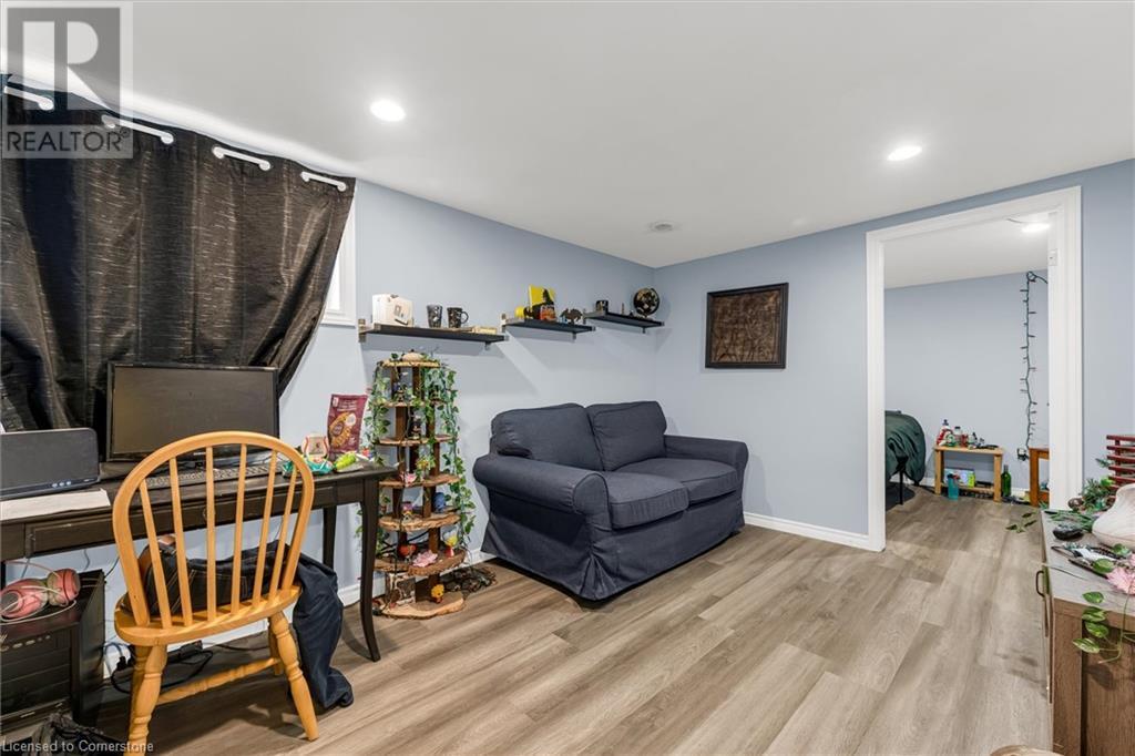 99 Mohawk Road W, Hamilton, Ontario  L9C 1W2 - Photo 28 - 40728816
