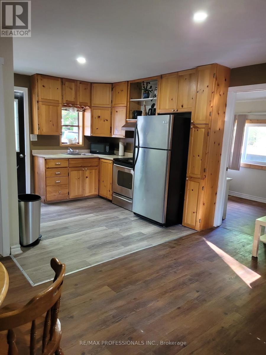 63 Beck Street, Wasaga Beach, Ontario  L9Z 2K9 - Photo 11 - S12109130