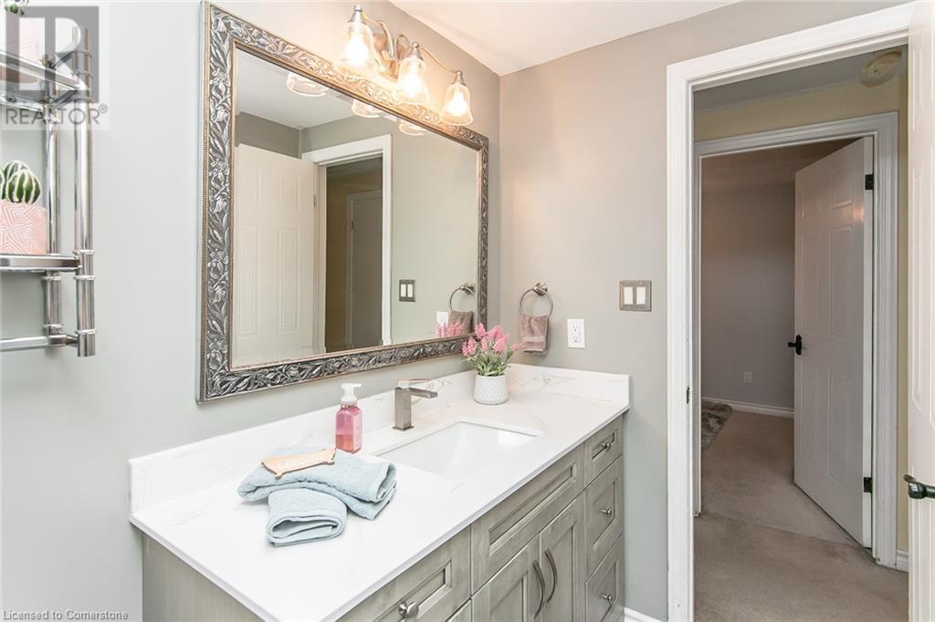 586 Drummerhill Crescent, Waterloo, Ontario  N2T 1G4 - Photo 32 - 40728317