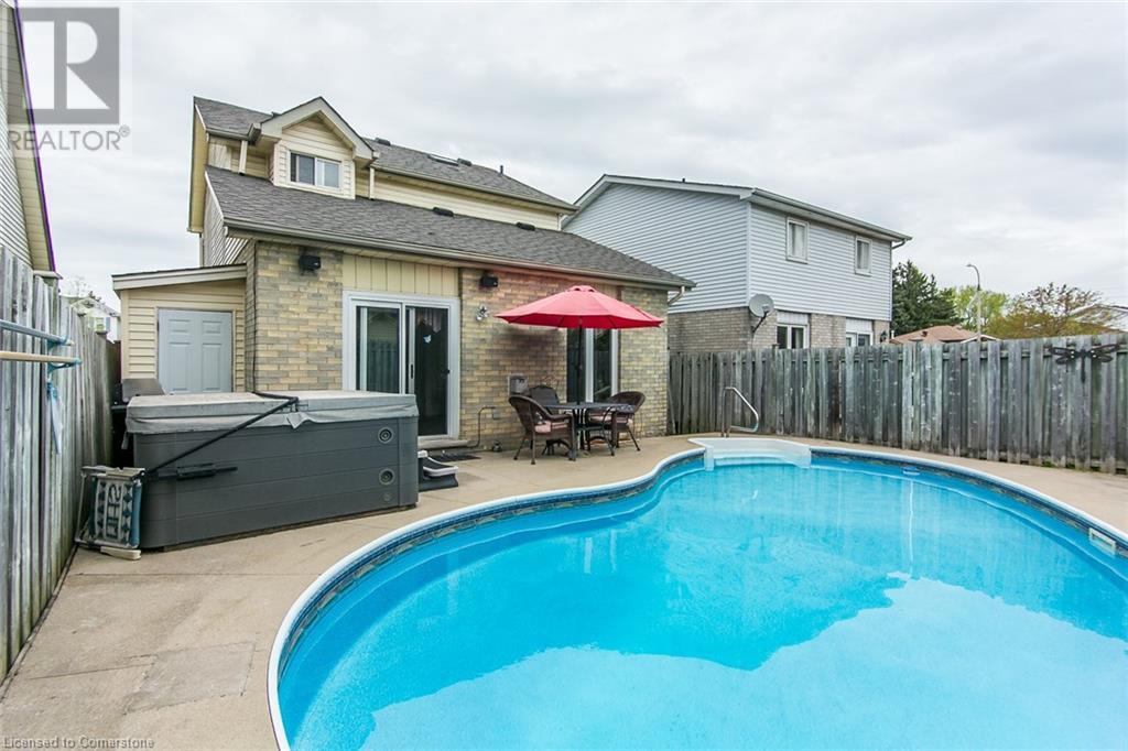 586 Drummerhill Crescent, Waterloo, Ontario  N2T 1G4 - Photo 44 - 40728317