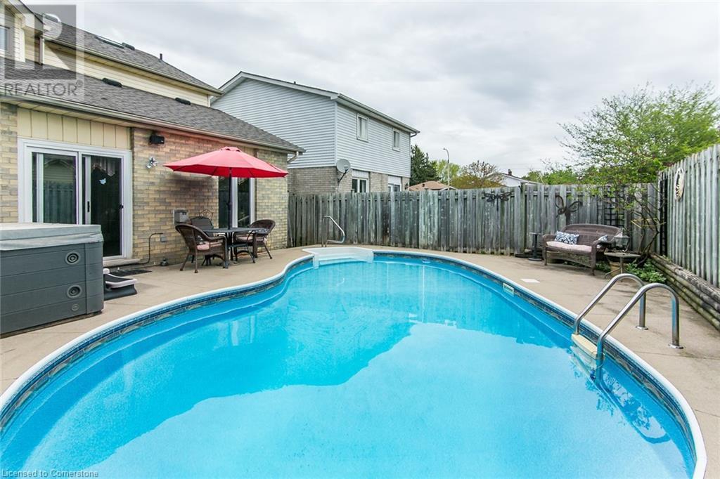 586 Drummerhill Crescent, Waterloo, Ontario  N2T 1G4 - Photo 46 - 40728317