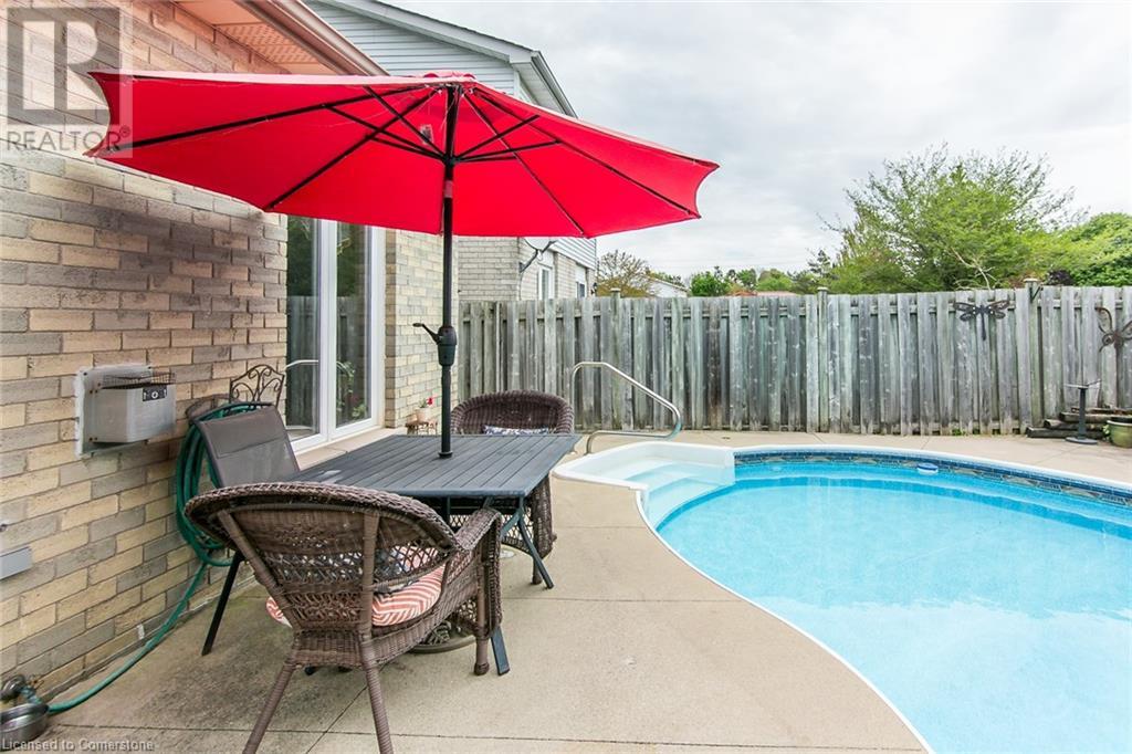 586 Drummerhill Crescent, Waterloo, Ontario  N2T 1G4 - Photo 48 - 40728317