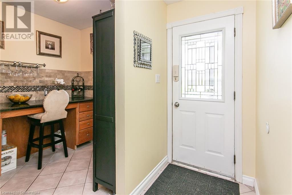 586 Drummerhill Crescent, Waterloo, Ontario  N2T 1G4 - Photo 6 - 40728317