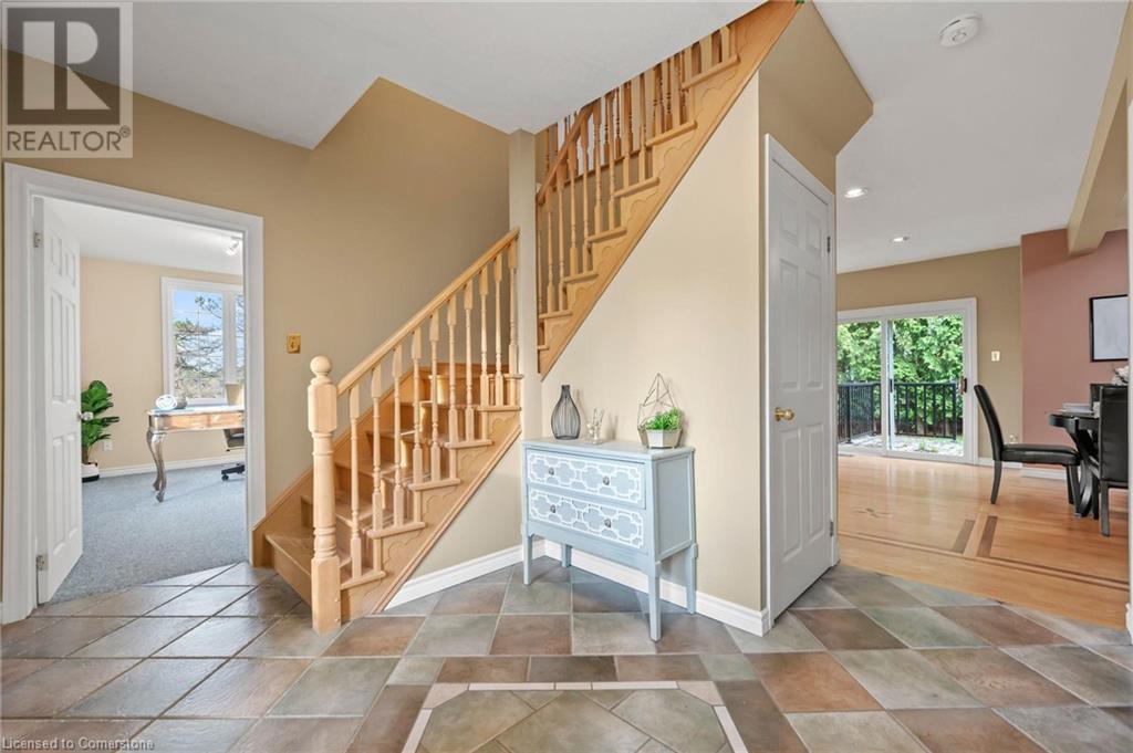 Property at 4 BROCK Road N image 4