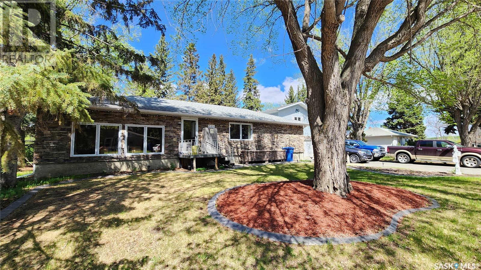 510 11th Avenue, North Battleford, Saskatchewan  S9A 2S6 - Photo 2 - SK005883