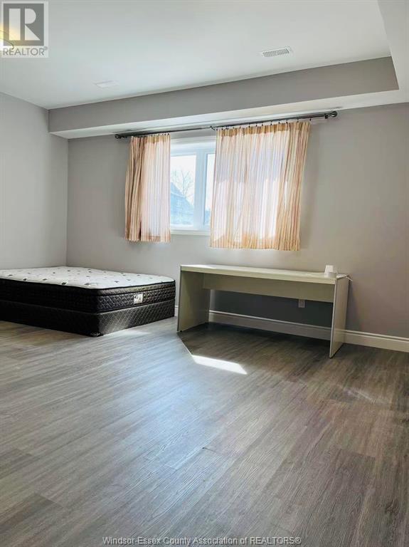 652 Bridge, Windsor, Ontario  N9B 2M6 - Photo 27 - 25011687