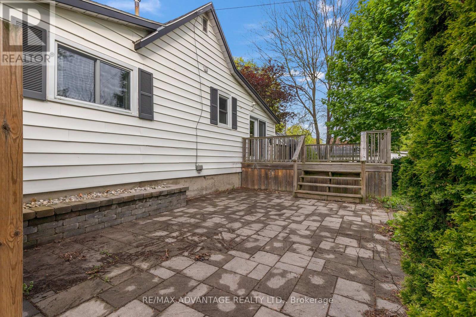 30 Broadway Street, Chatham-Kent (Ridgetown), Ontario  N0P 2C0 - Photo 25 - X12148550
