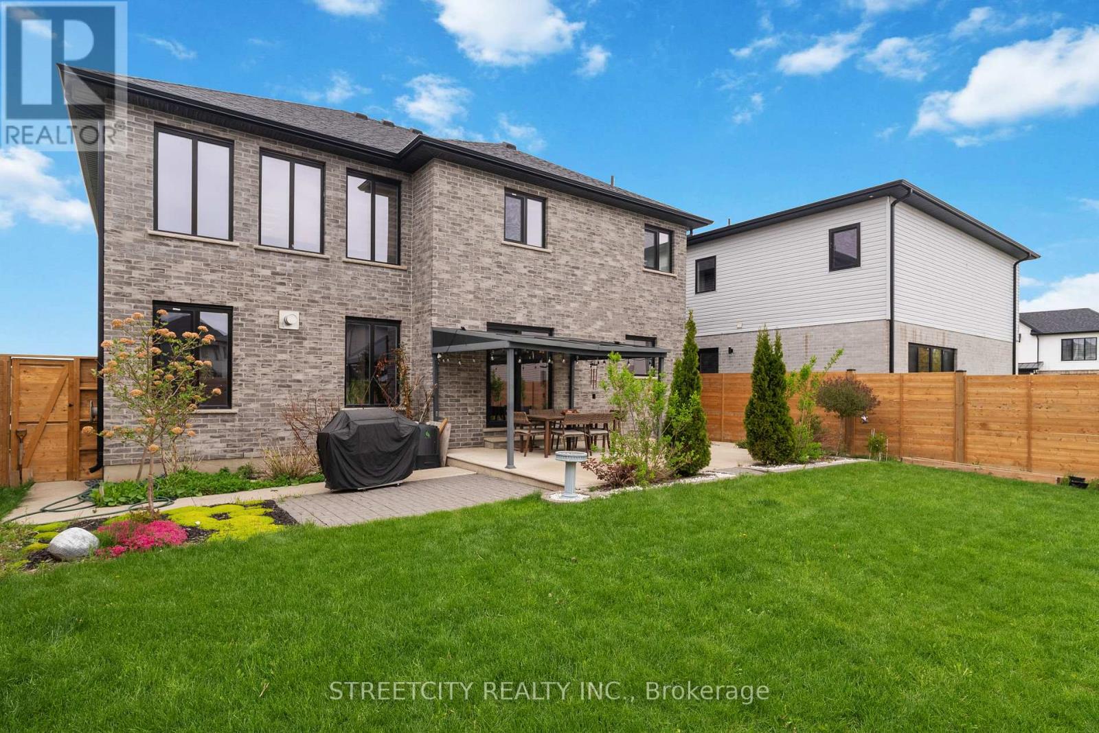 1225 Silverfox Drive, London North, Ontario  N6G 0V8 - Photo 40 - X12148582