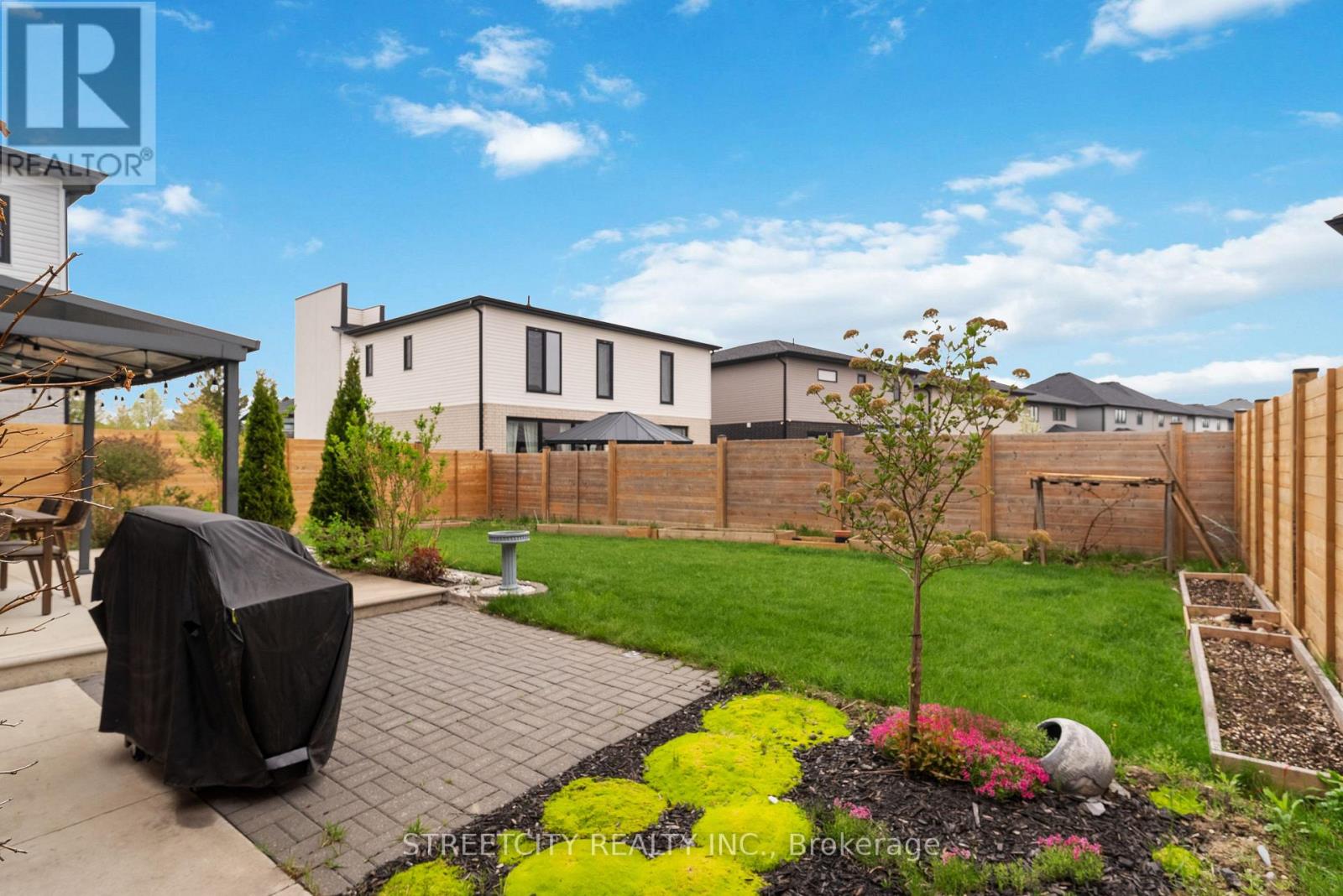 1225 Silverfox Drive, London North, Ontario  N6G 0V8 - Photo 42 - X12148582