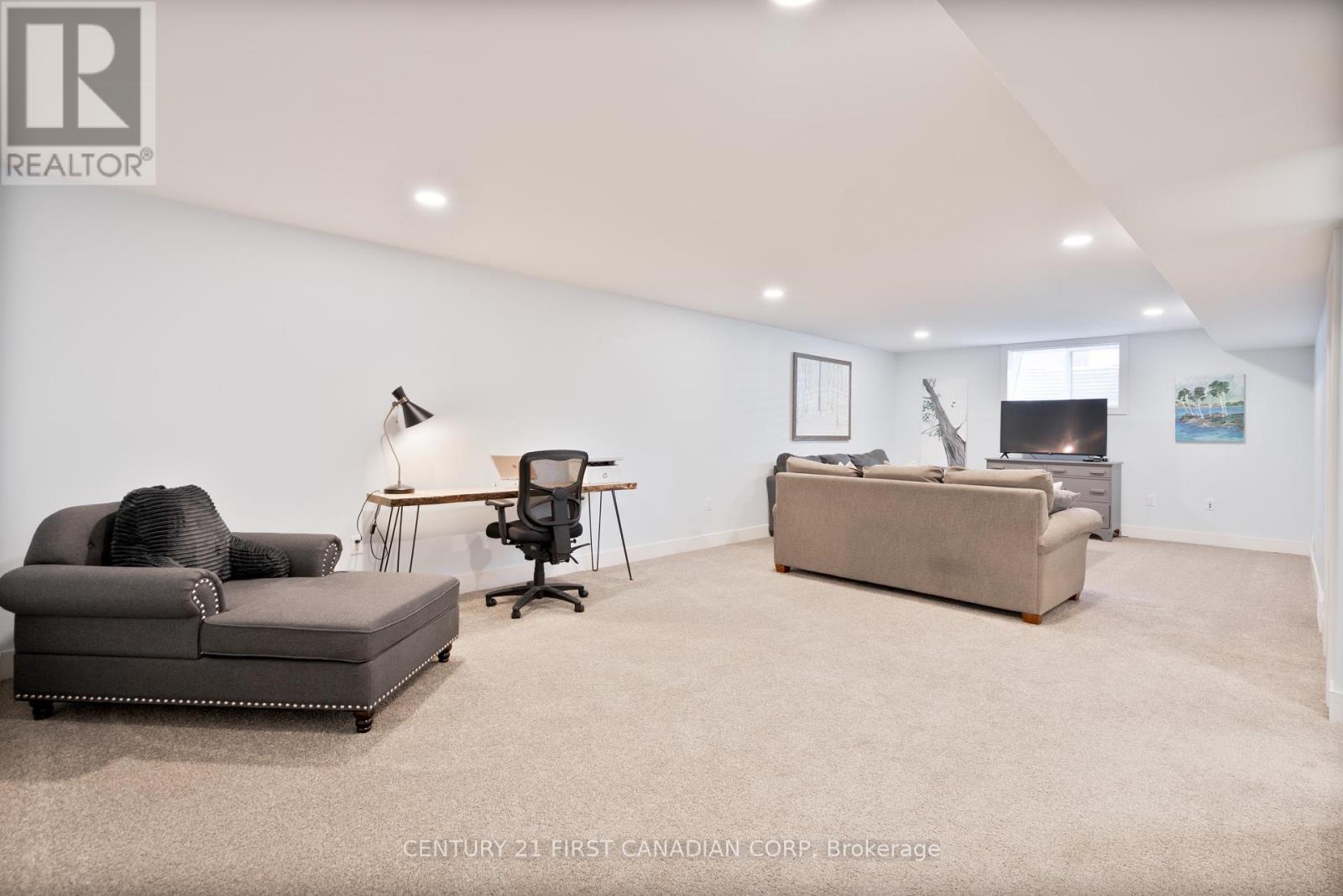302 Songbird Lane, Middlesex Centre (Ilderton), Ontario  N0M 2A0 - Photo 24 - X12148635