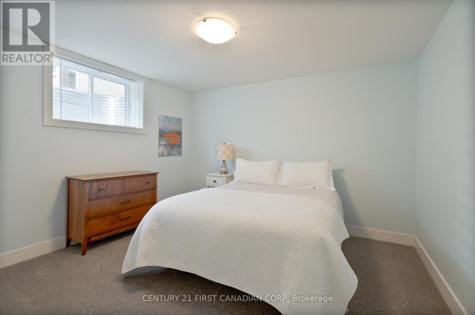 302 Songbird Lane, Middlesex Centre (Ilderton), Ontario  N0M 2A0 - Photo 30 - X12148635