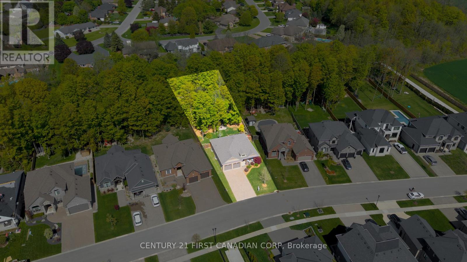 302 Songbird Lane, Middlesex Centre (Ilderton), Ontario  N0M 2A0 - Photo 41 - X12148635