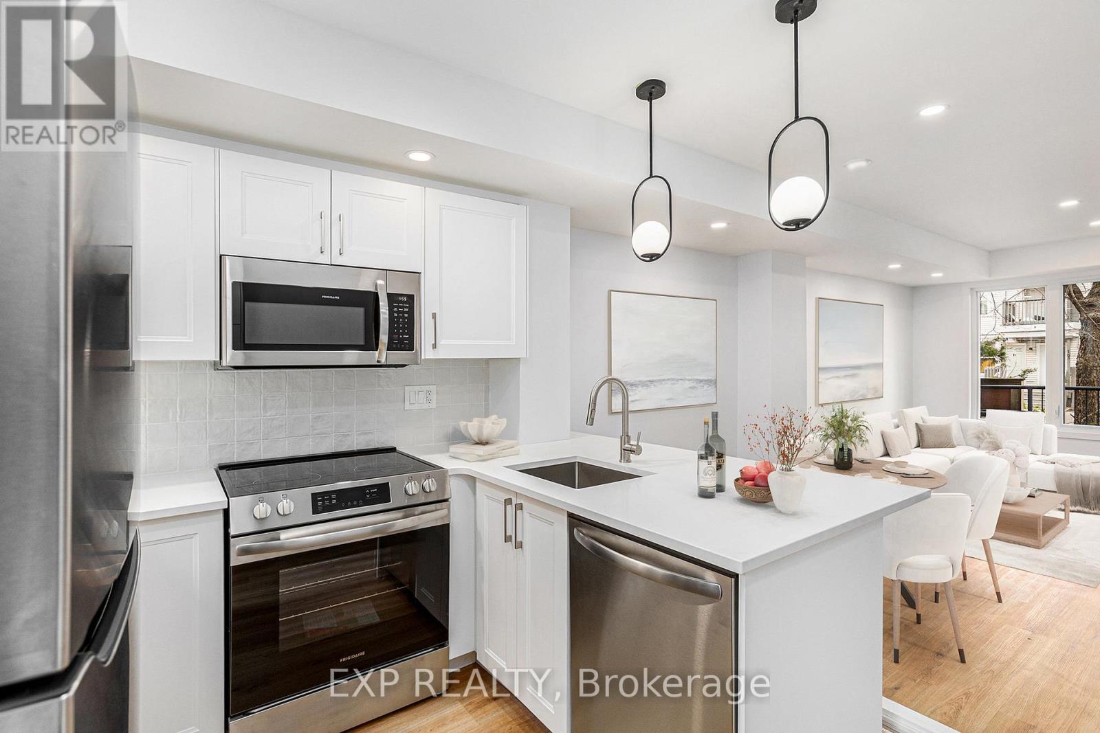 Property at 162 ROCHESTER STREET image 3