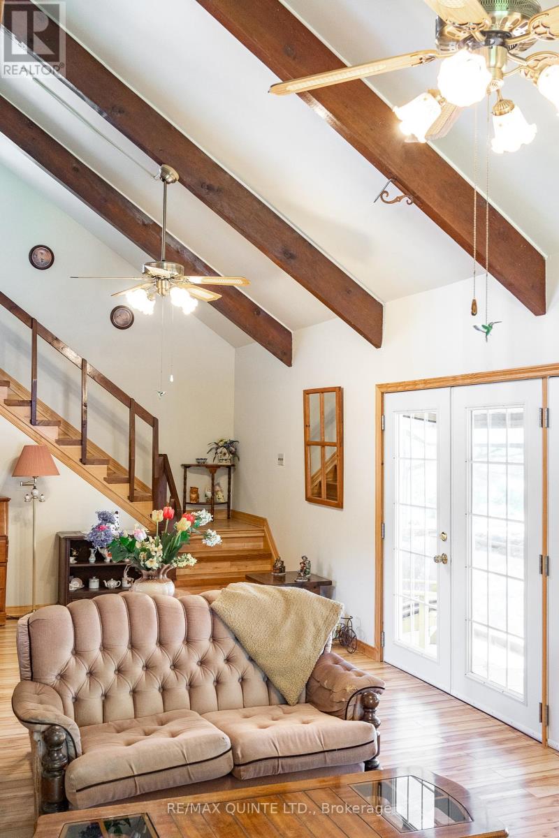257 Elmbrook Road, Prince Edward County, Ontario  K0K 2T0 - Photo 10 - X12034032