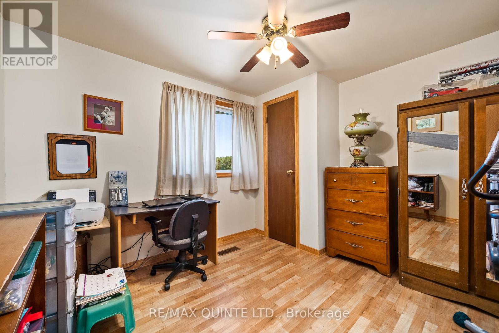 257 Elmbrook Road, Prince Edward County, Ontario  K0K 2T0 - Photo 17 - X12034032