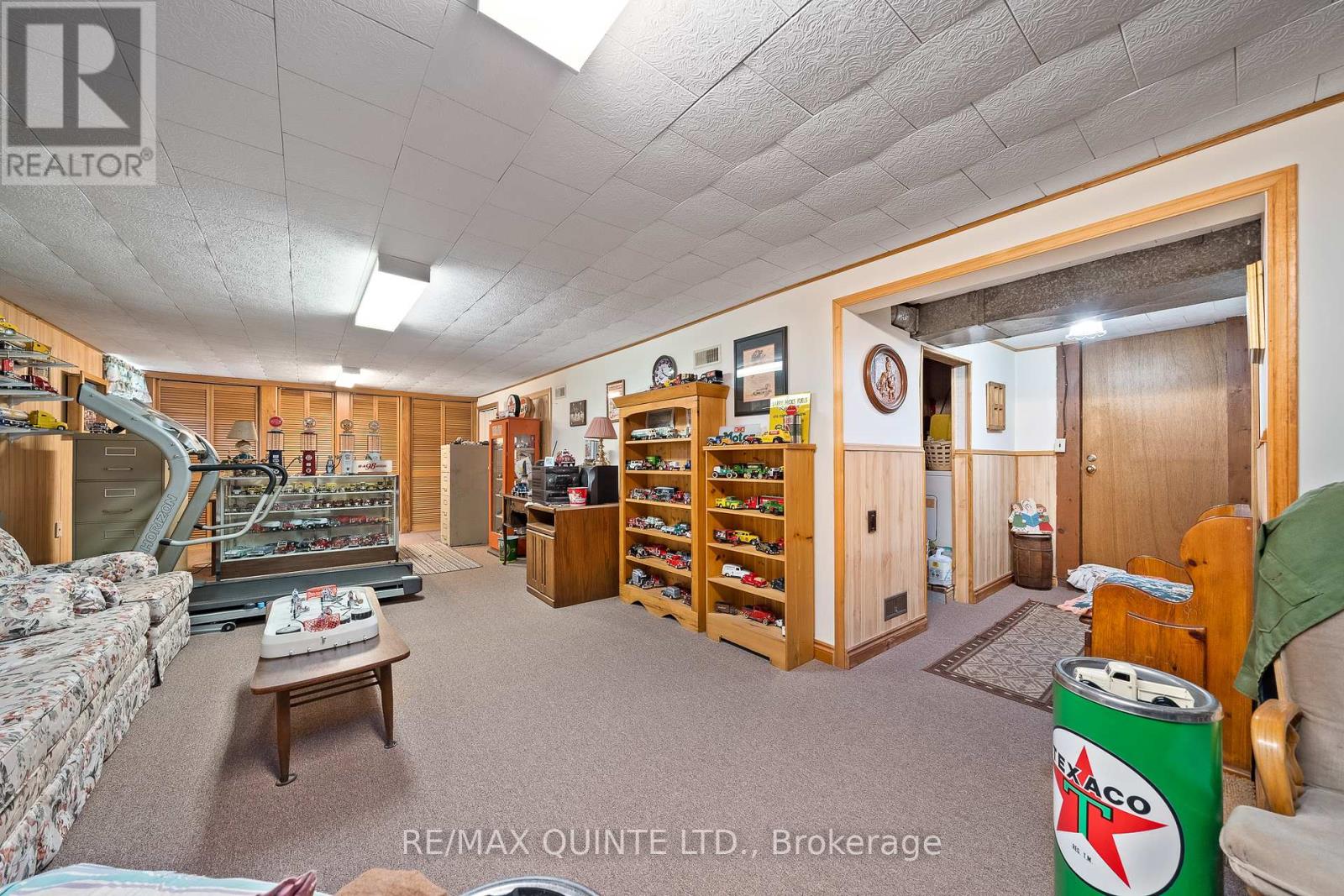 257 Elmbrook Road, Prince Edward County, Ontario  K0K 2T0 - Photo 23 - X12034032