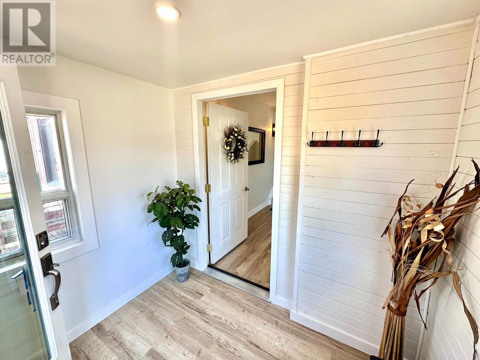 Property at 758 Harkness ST image 3