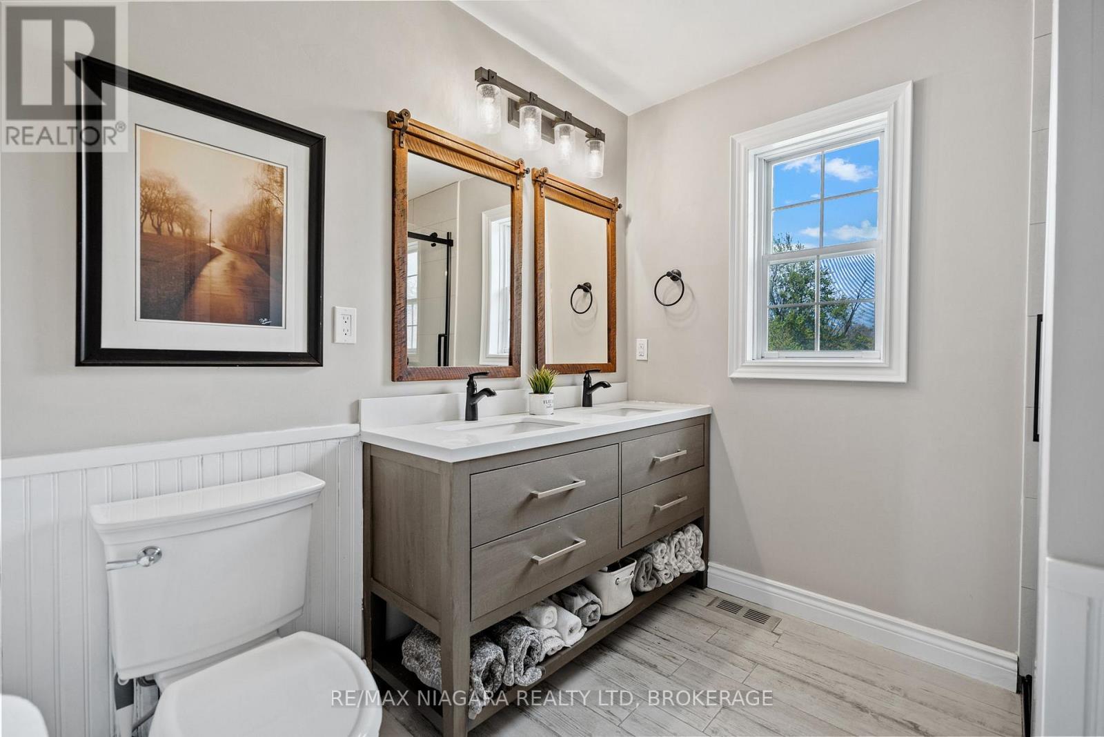 514 King Street, Niagara-On-The-Lake, Ontario  L0S 1J0 - Photo 13 - X12148548