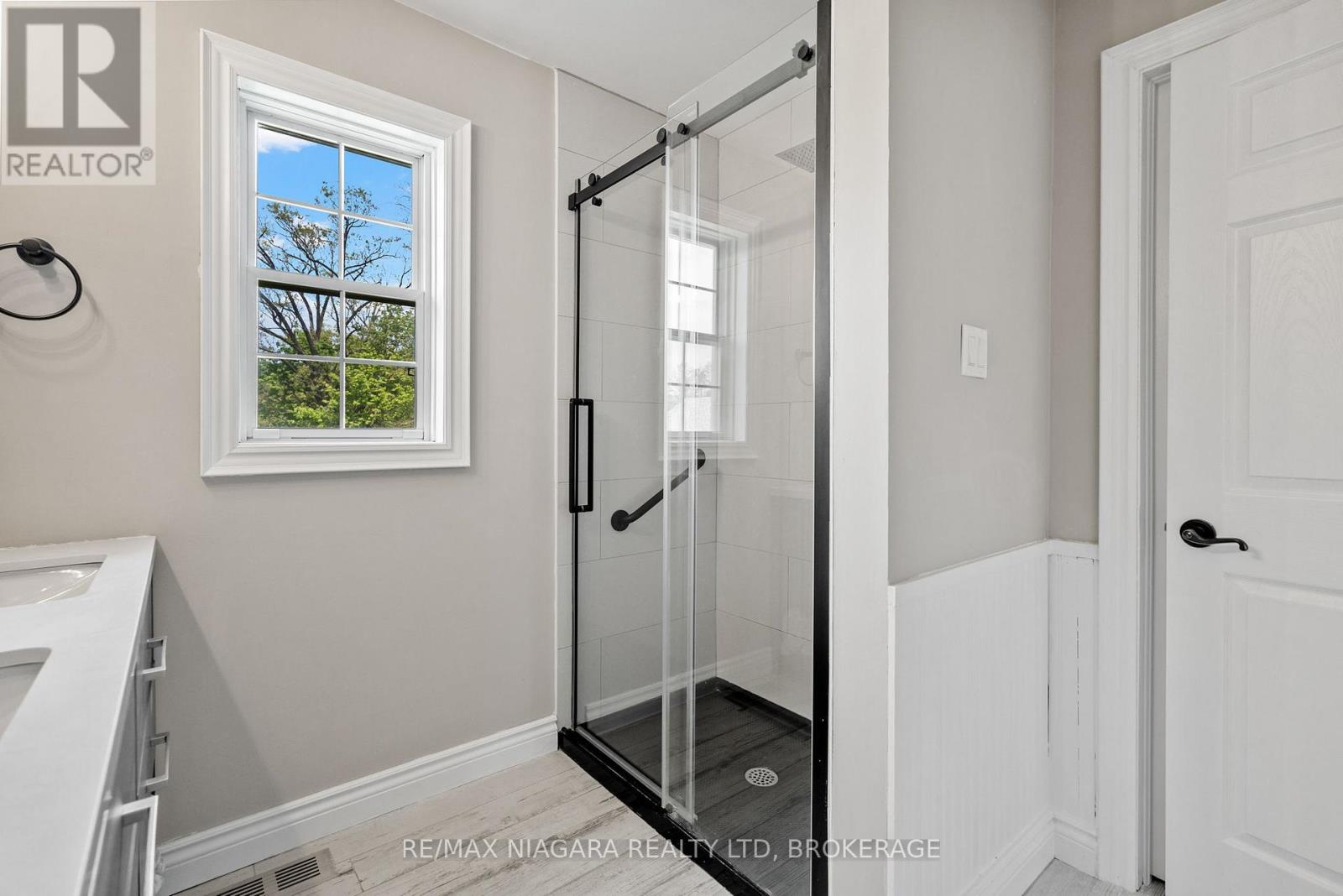 514 King Street, Niagara-On-The-Lake, Ontario  L0S 1J0 - Photo 14 - X12148548