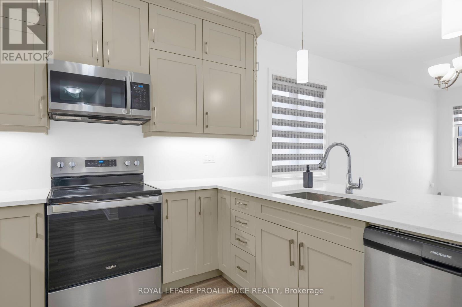 23 Aberdeen Street, Stirling-Rawdon, Ontario  K0K 3E0 - Photo 12 - X12148495