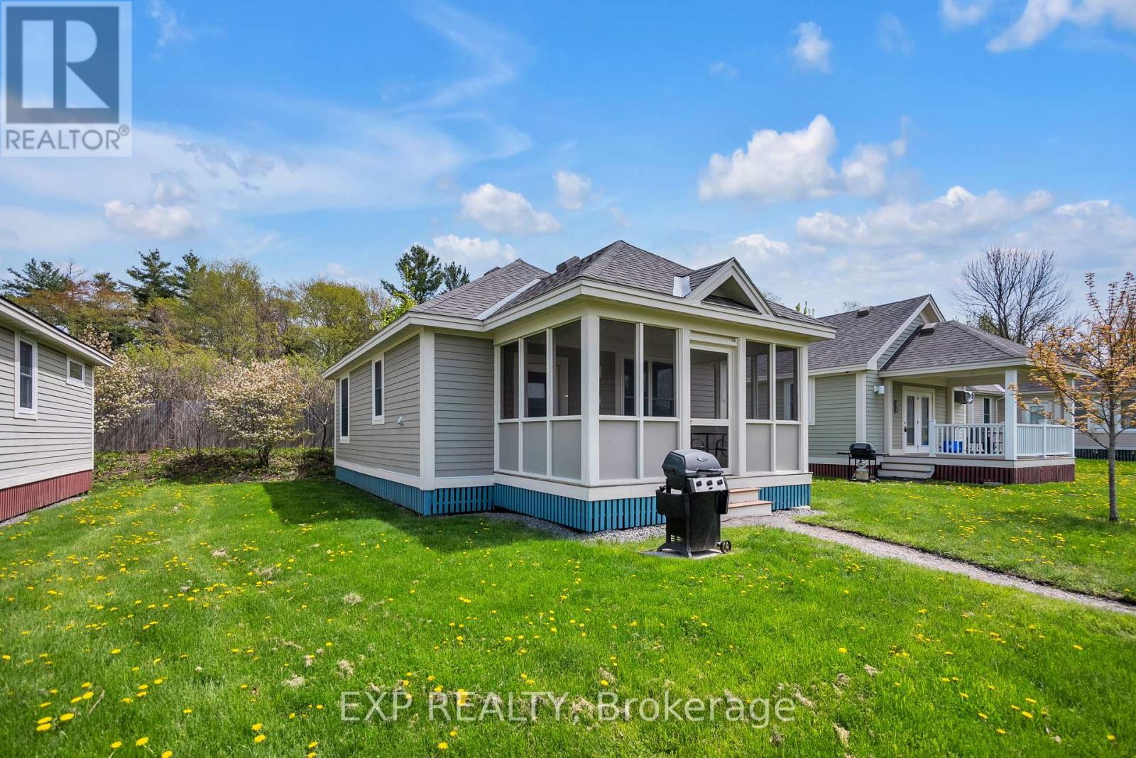 48 Meadowview Lane, Prince Edward County, Ontario  K0K 1P0 - Photo 2 - X12148497