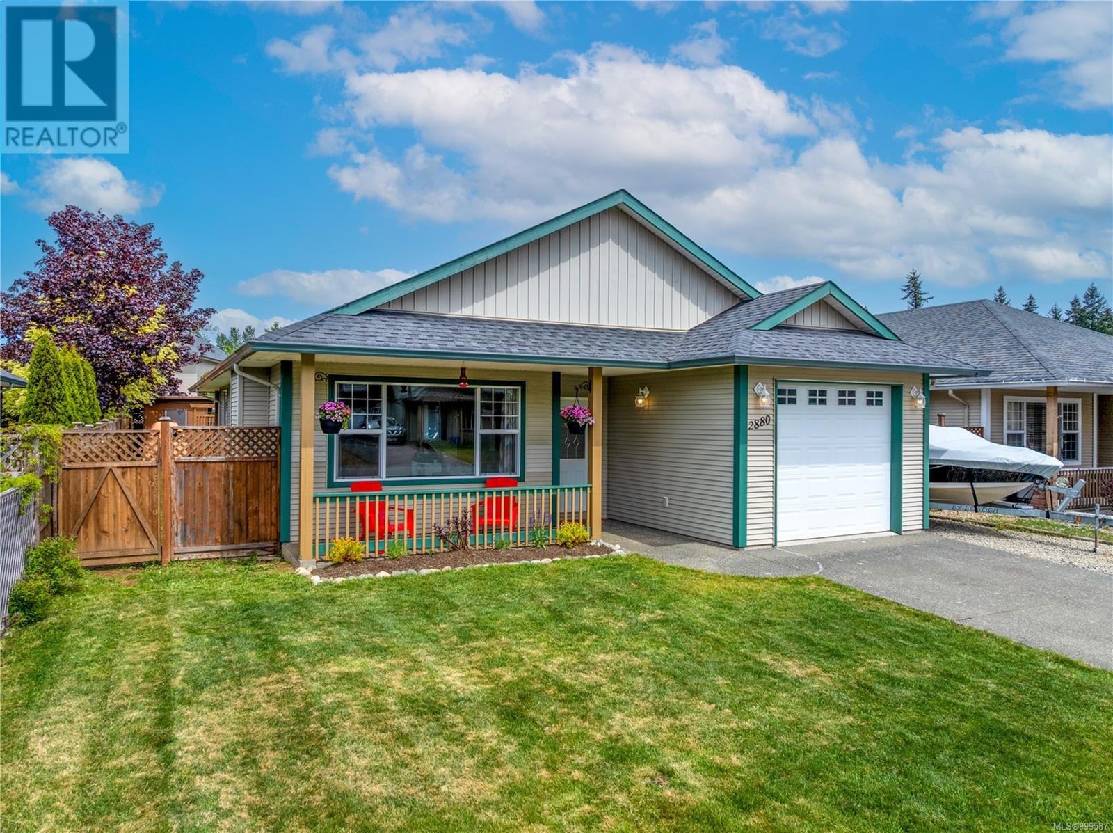 2880 Bruce St, Cumberland, British Columbia
