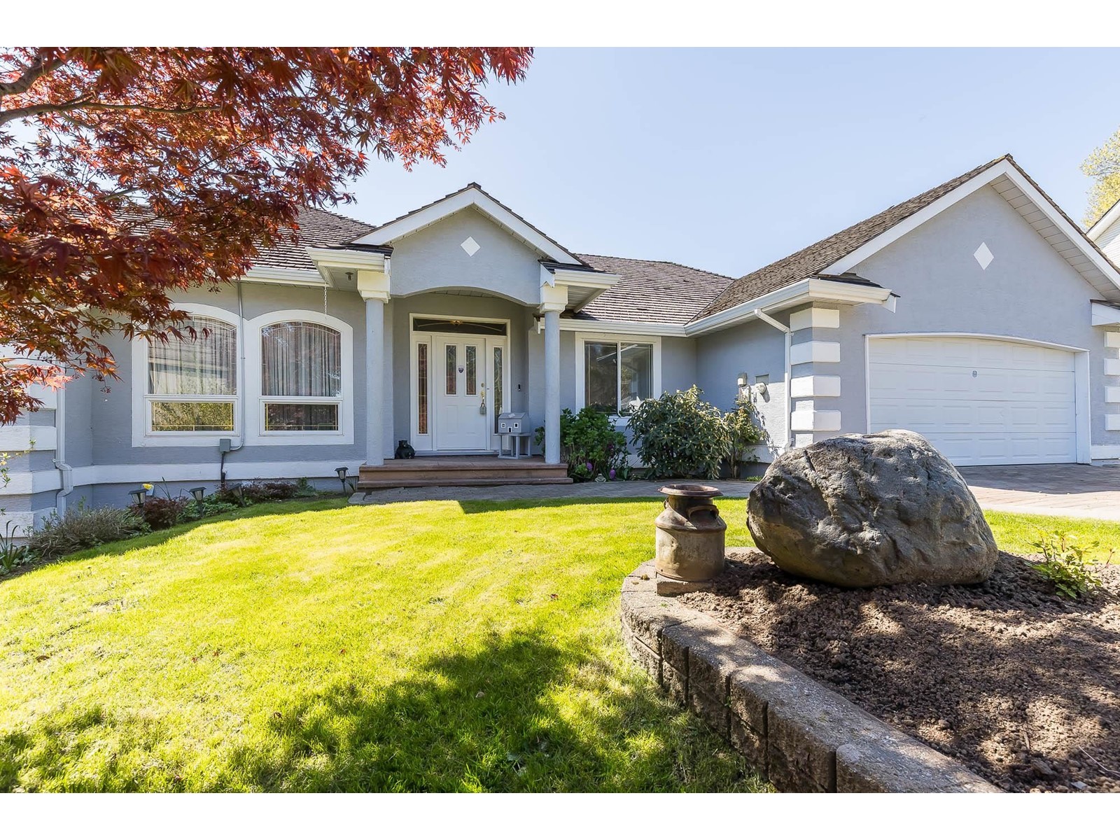 Property at 35148 KNOX CRESCENT image 2
