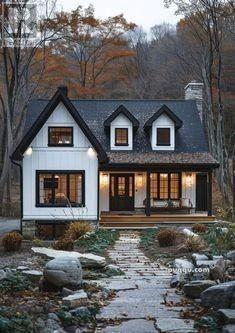 1000 ISLAND PARK ROAD, Muskoka Lakes, Ontario